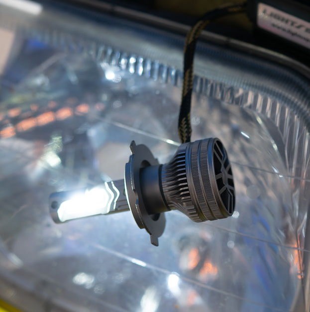 MIDNIGHT Lab™ Smart LED Крушки за Фарове
